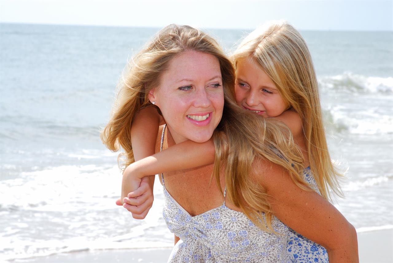 119705 Momdaughter B