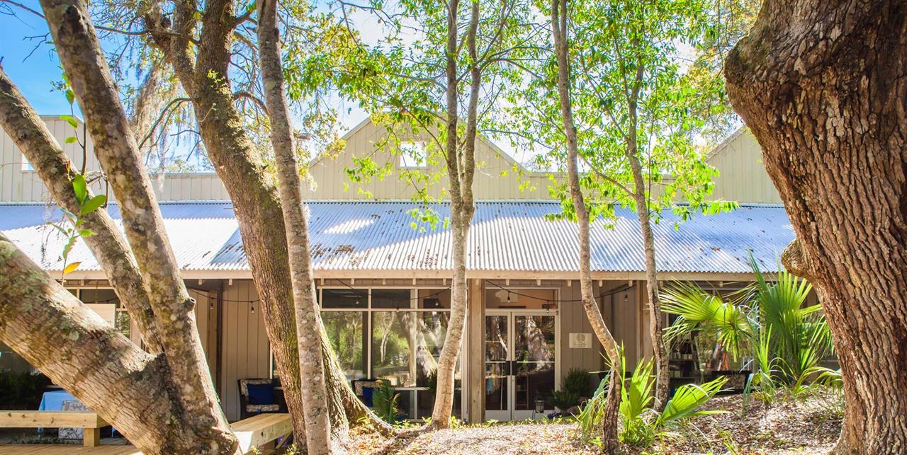 7733 Island Retreat Salon And Spa B