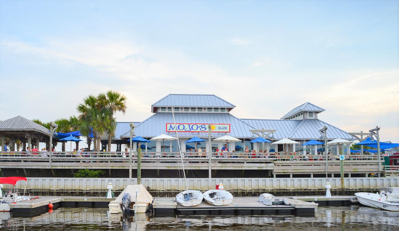 8329 Mojos On The Harbor B