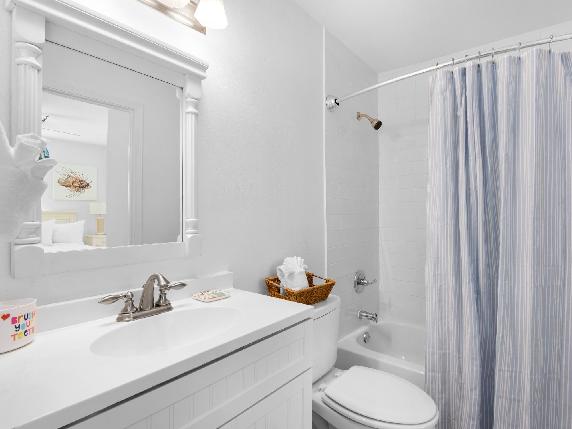 Summer Breeze Condominium 109