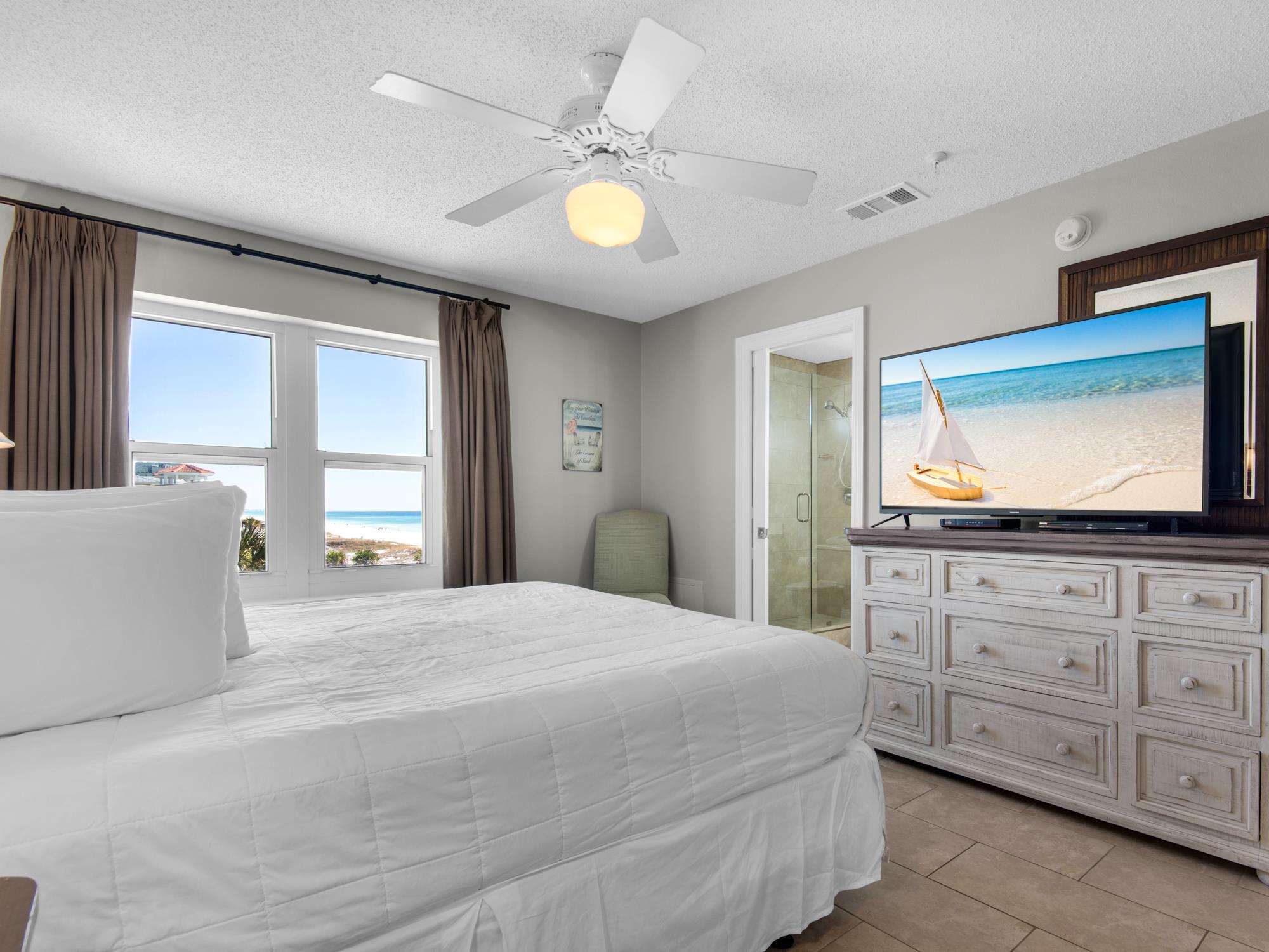 Emerald Dunes 301