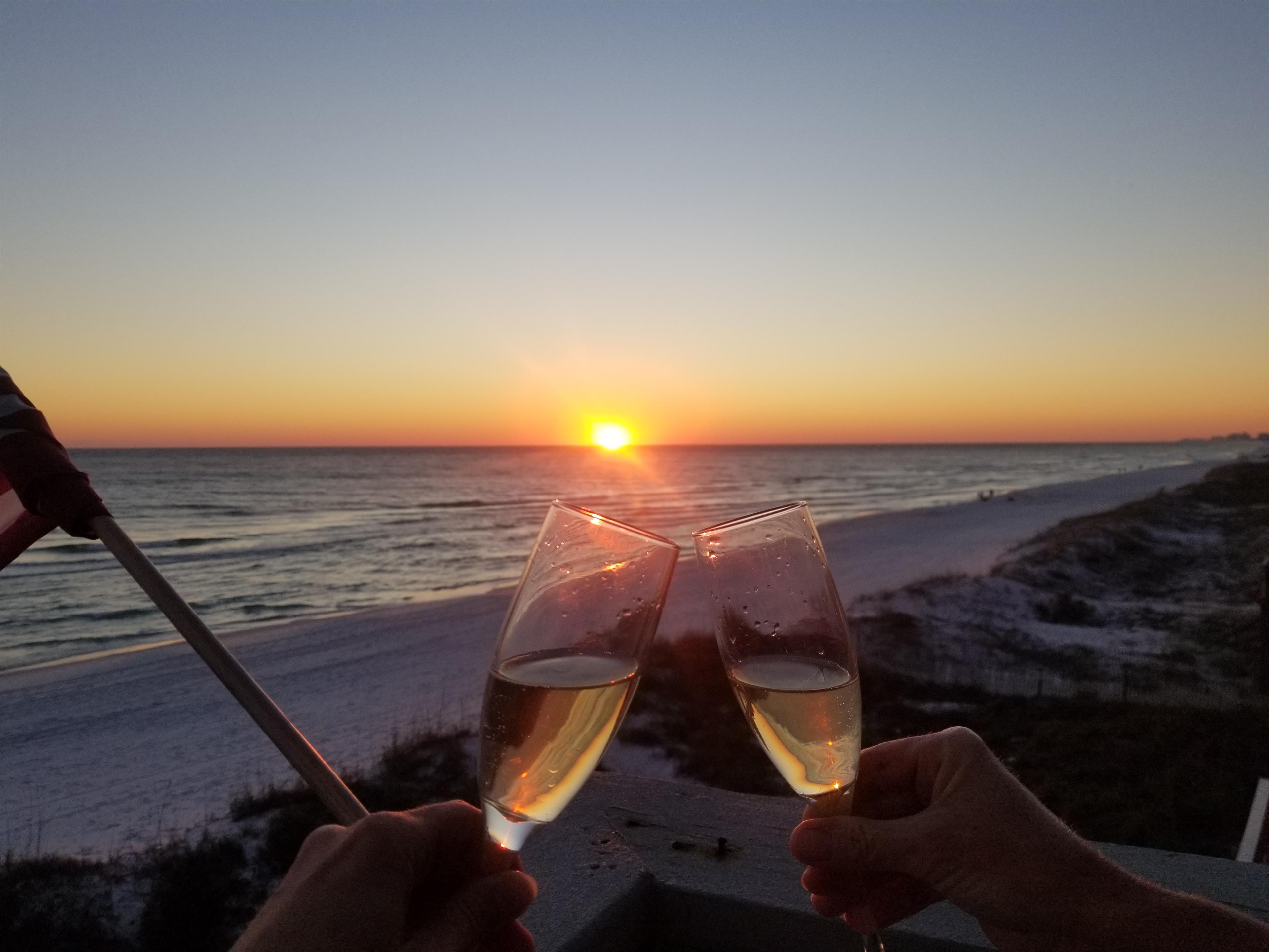 Top 10 Romantic Things To Do In Destin