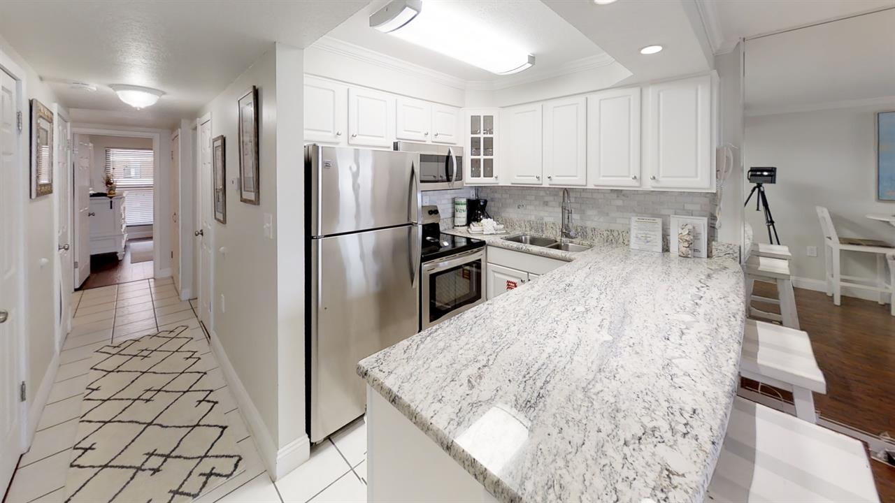 Jetty-East-Condominium-Resort-Unit-514A-Kitchen