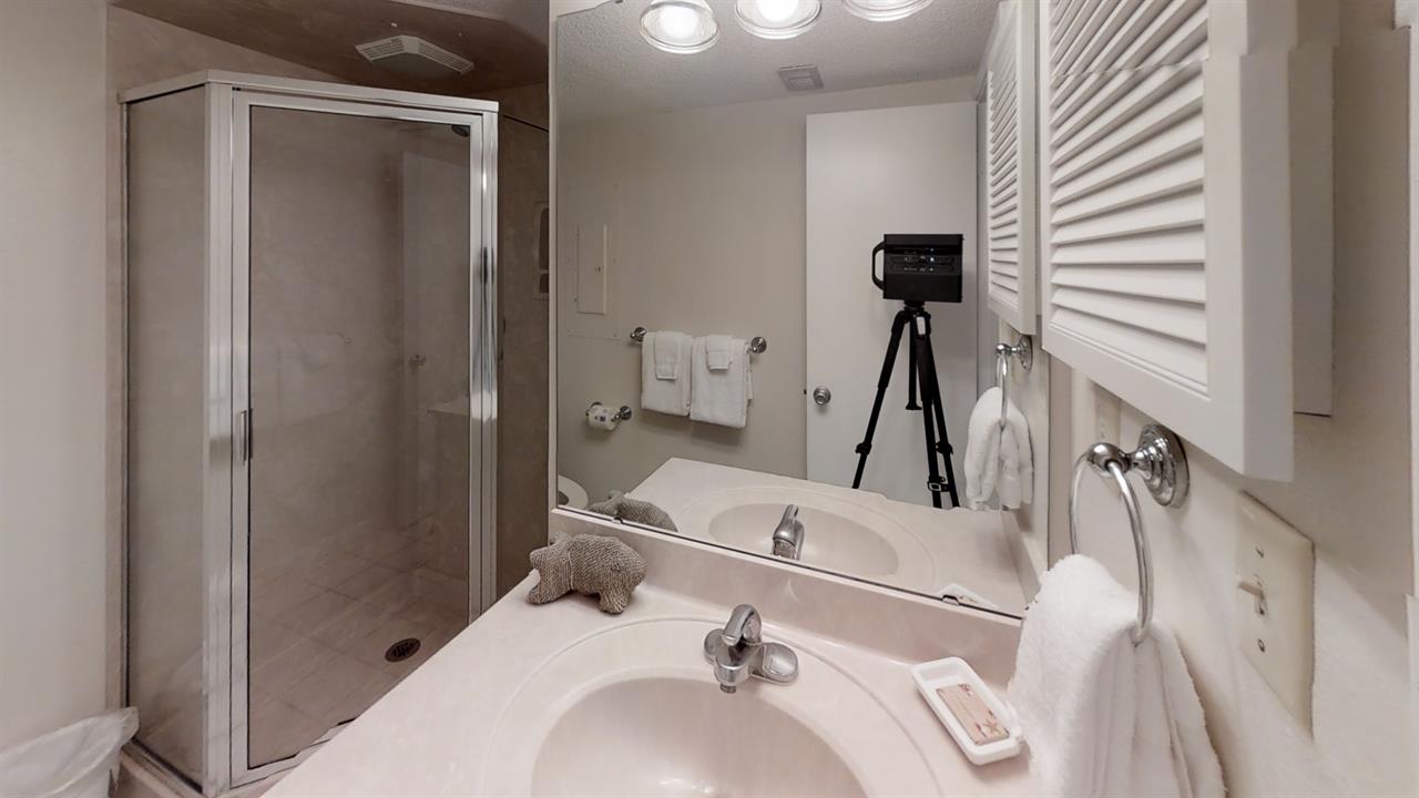 Jetty-East-Condominium-Resort-Unit-504B-Bathroom
