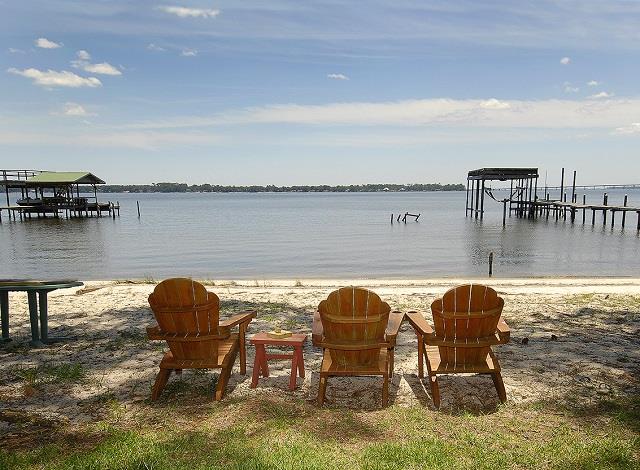 10448 Harts Cottage 2