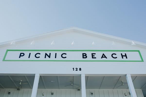 6499 Picnic Beach