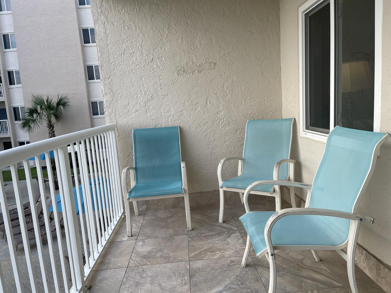 HSRC 214 Private Balcony