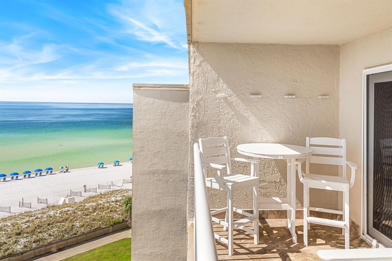 HSRC 706 Private Balcony With Gulf View