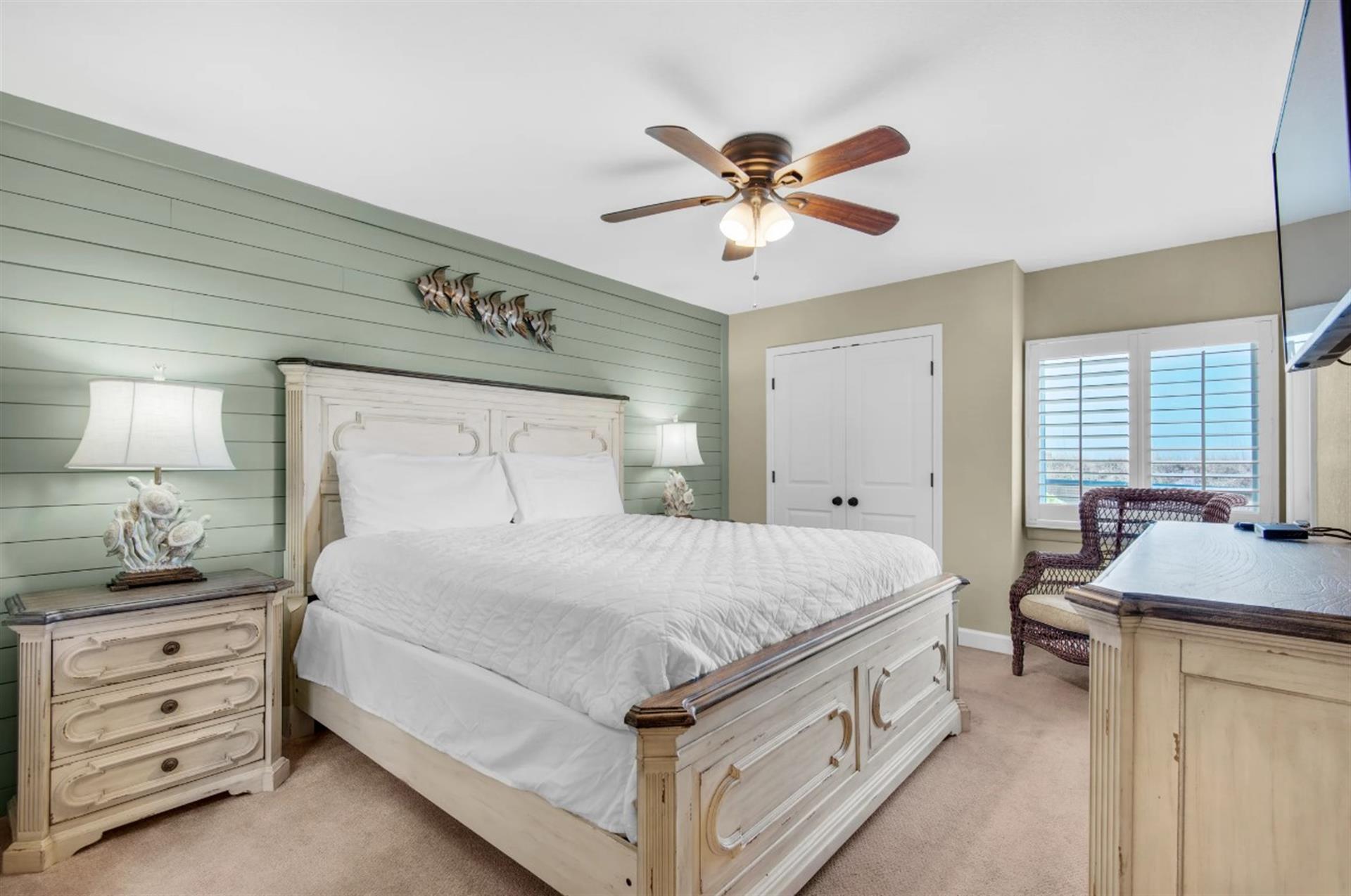 HSRC 101 Master Bedroom With King Bed