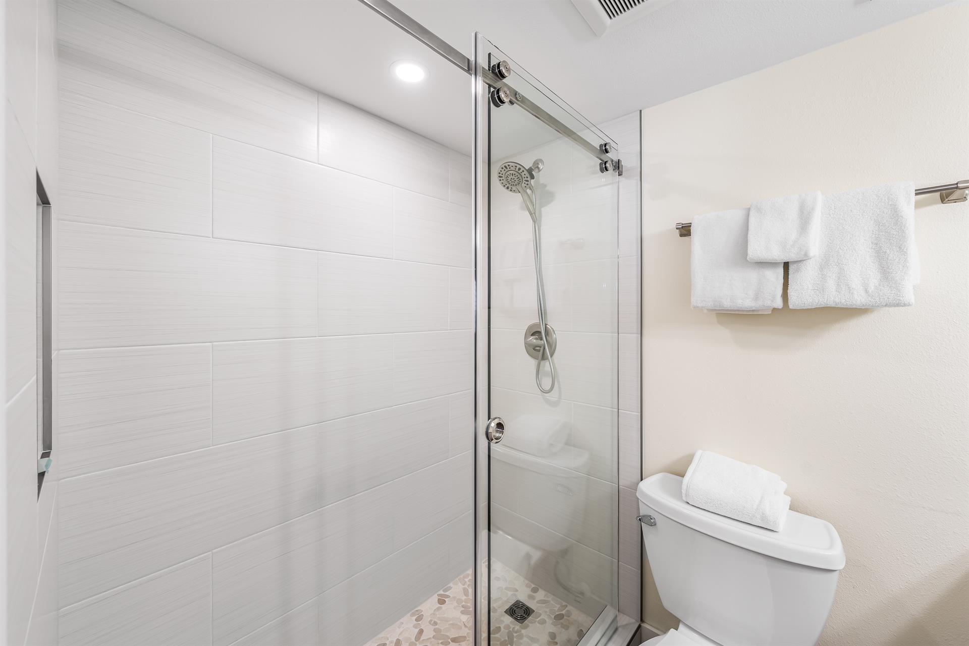 HSRC 605 Master Bathroom With WalkIn Shower