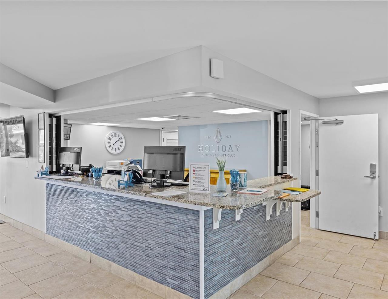 HSRC Lobby Front Desk