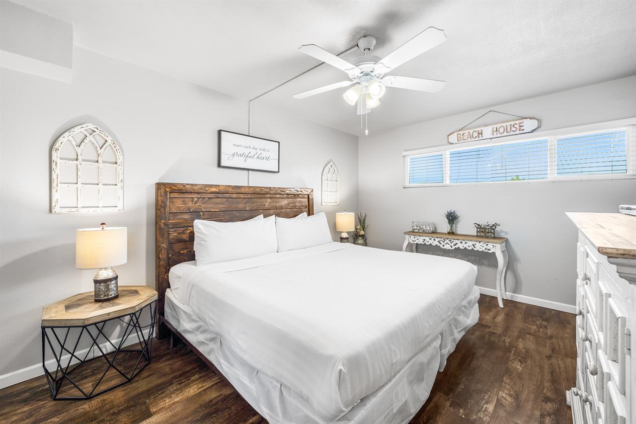 HSRC 114 Master Bedroom With King Bed