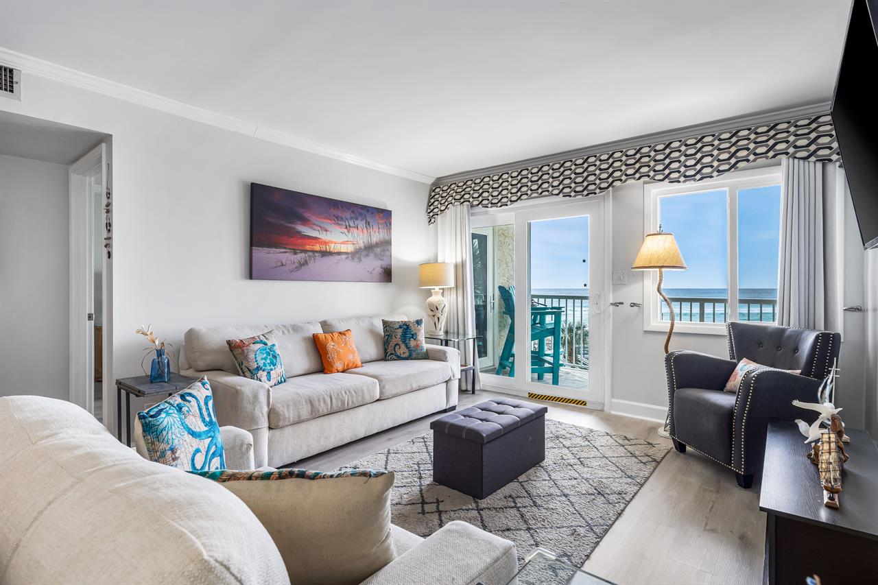 HSRC 320 Living Area With Gulf View