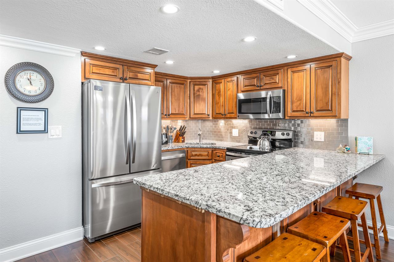 HSRC 506 Breakfast Bar Kitchen