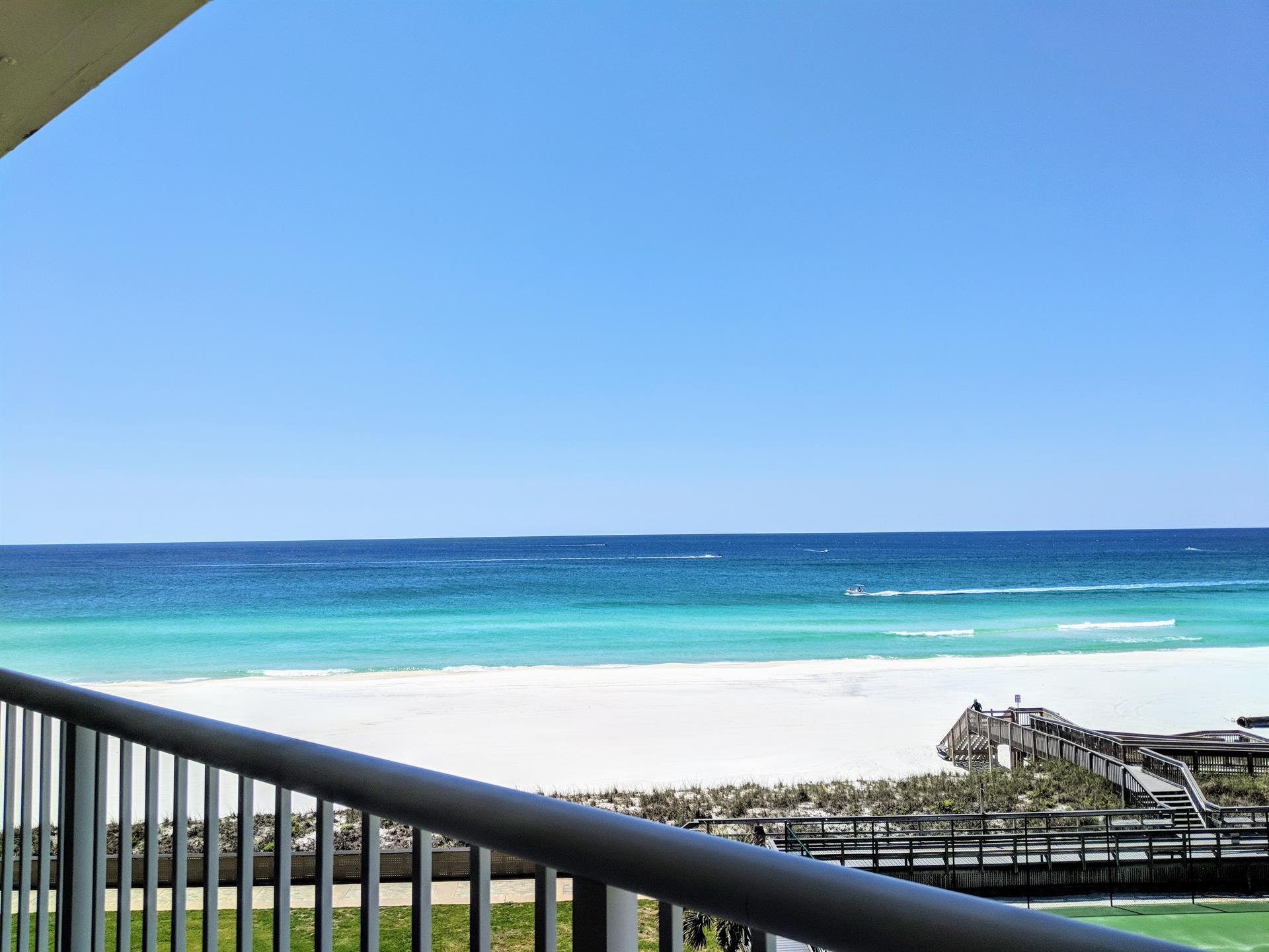 HSRC 519 Balcony View