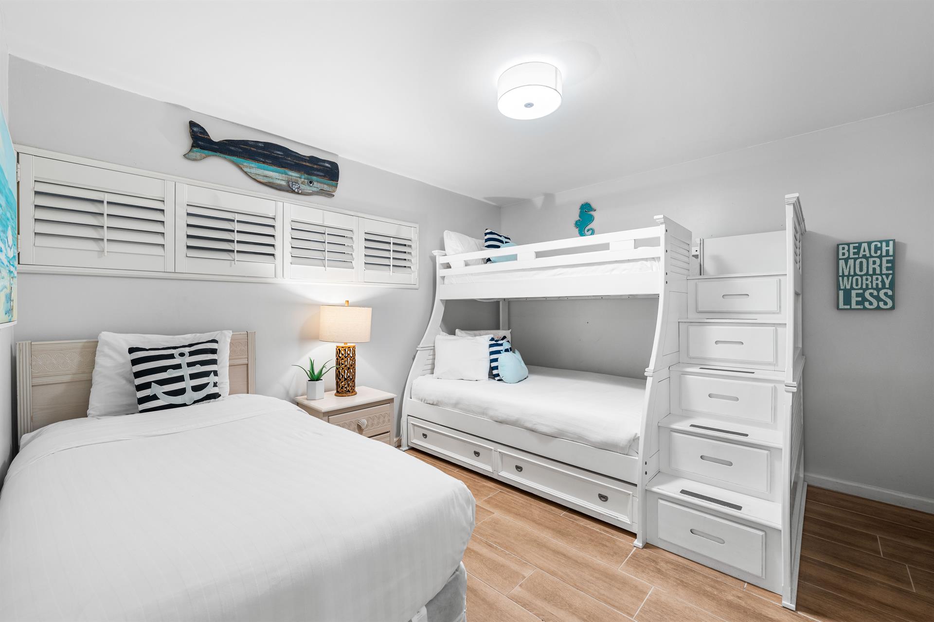 HSRC 105 Second Bedroom With Twin Bed, Bunk Beds, And Trundle