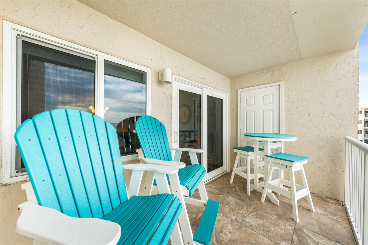HSRC 604 Private Balcony