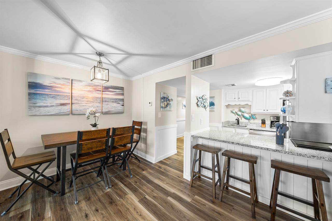 HSRC 712 Dining Area