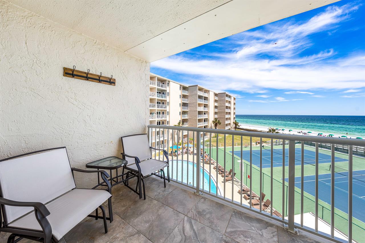 HSRC 408 Private Balcony