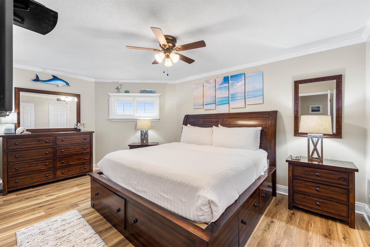 Master Bedroom Sleeps 2 on the Plush King Sized Mattress