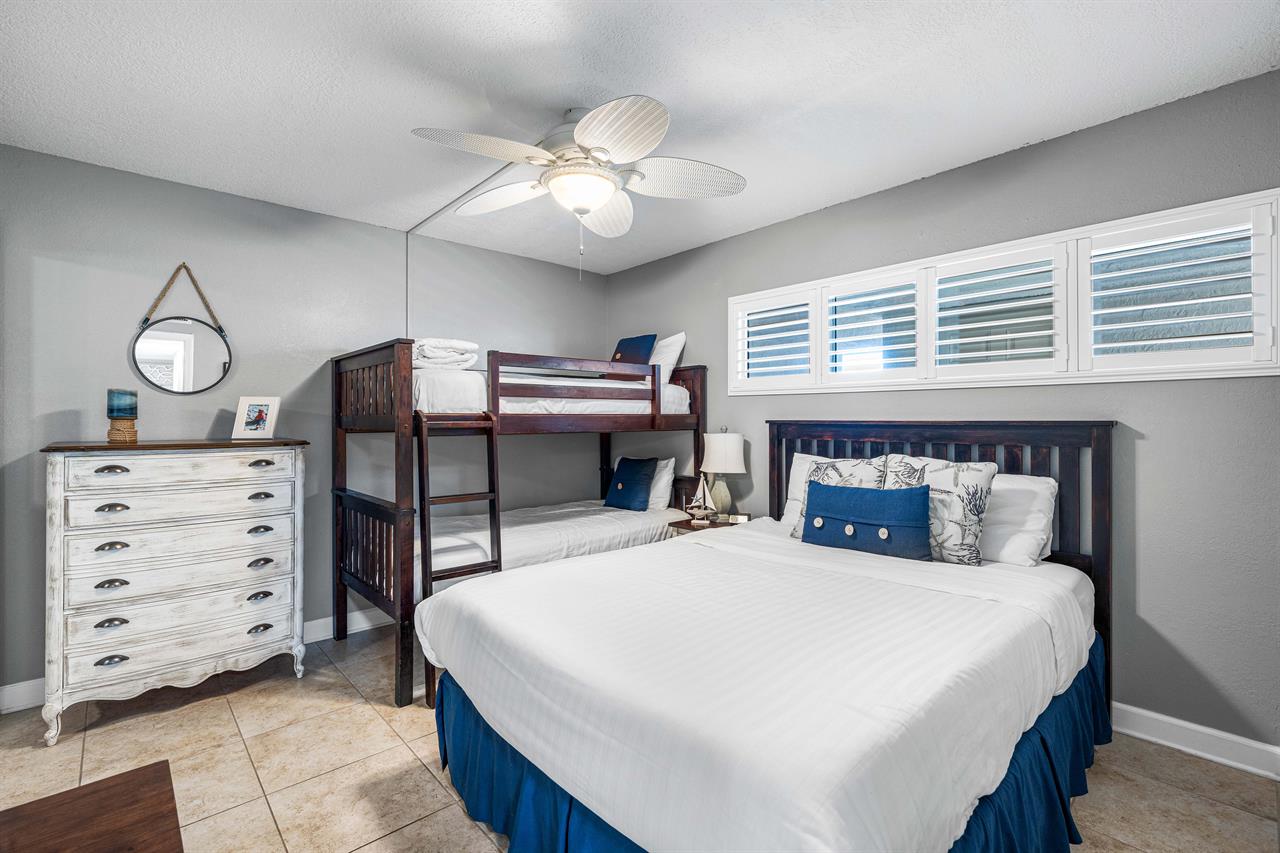 Guest Bedroom Sleeps 4 with Queen Bed and Twin Over Twin Bunk Be