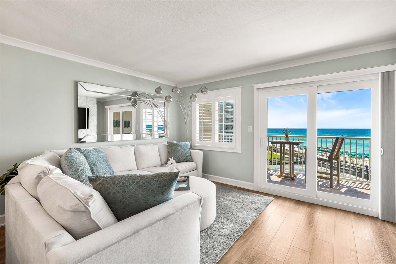 Living Area with beautiful gulf view