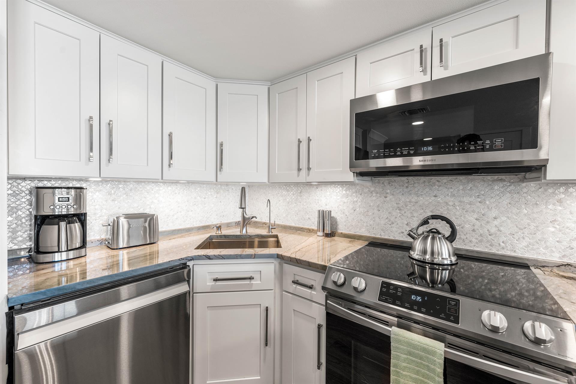 Fully equipped kitchen