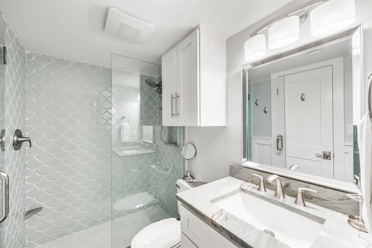 Bathroom with walkin shower