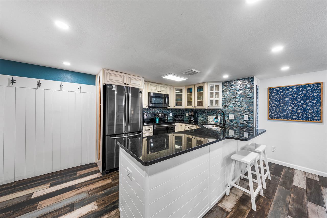 HSRC Kitchen  Breakfast Bar