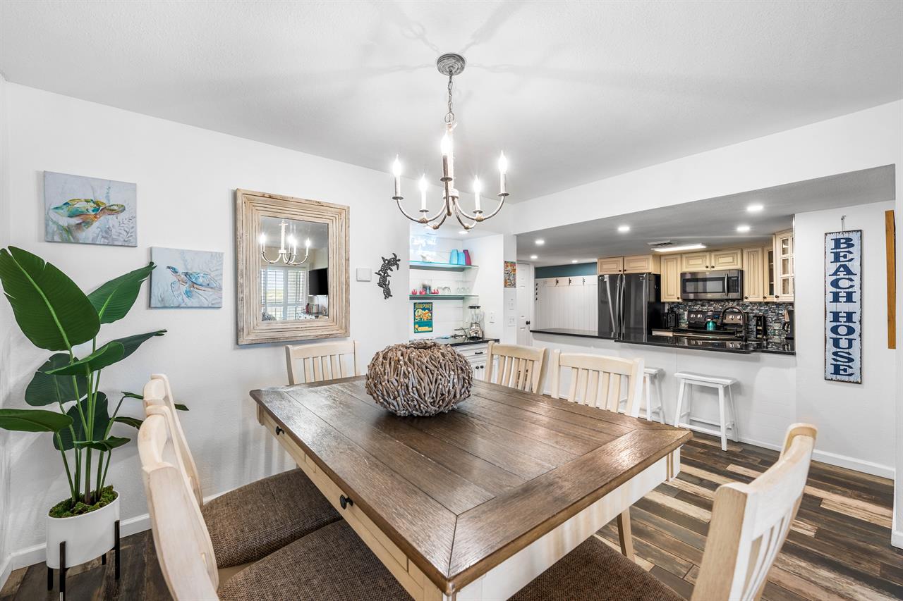 HSRC Dining Area with Six Chairs