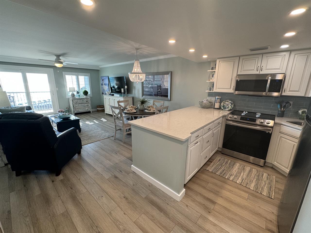 Kitchen  Living Area