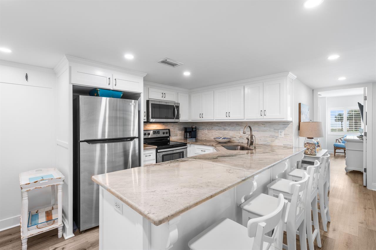 Kitchen  Breakfast Bar