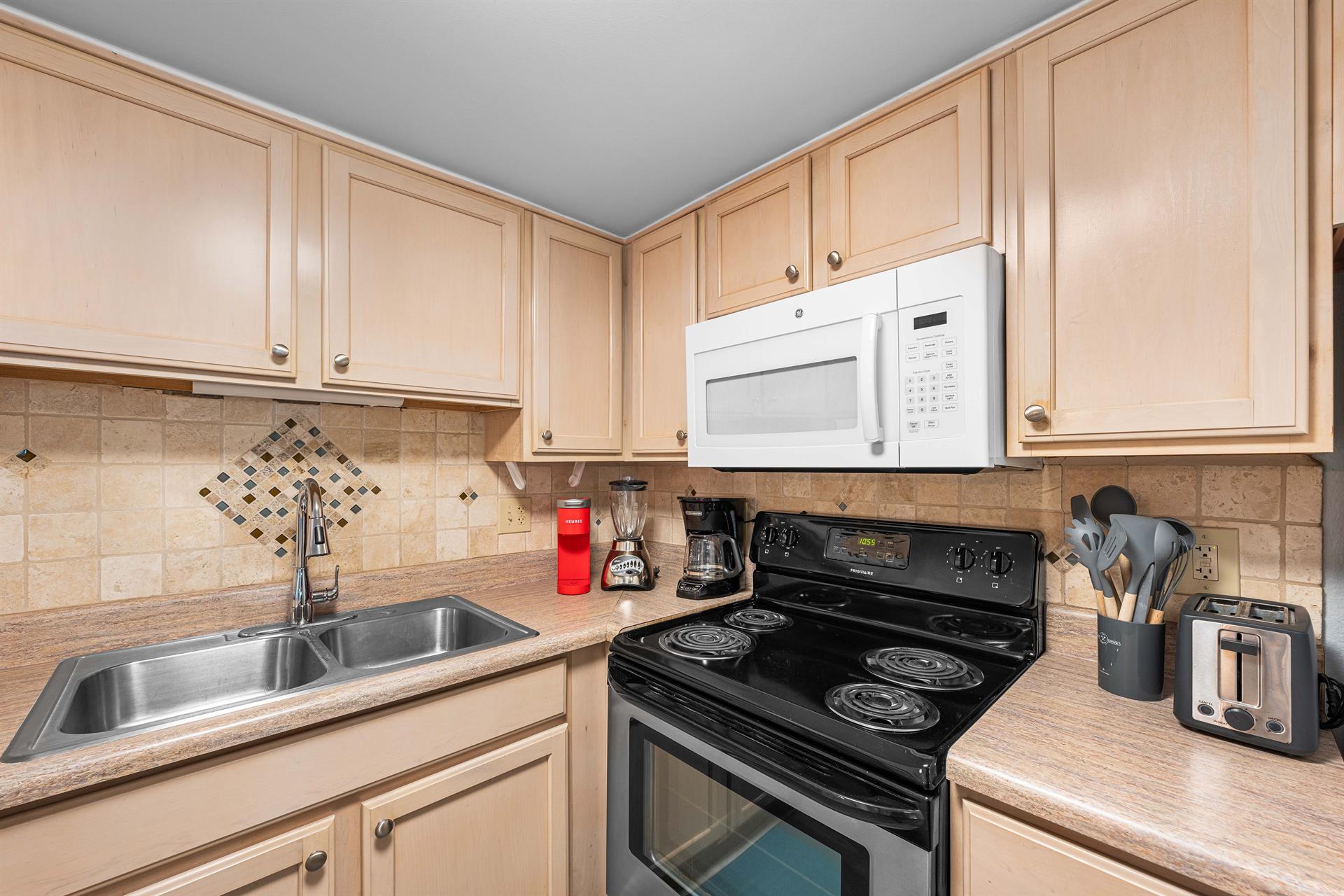 Fully Stocked Kitchen