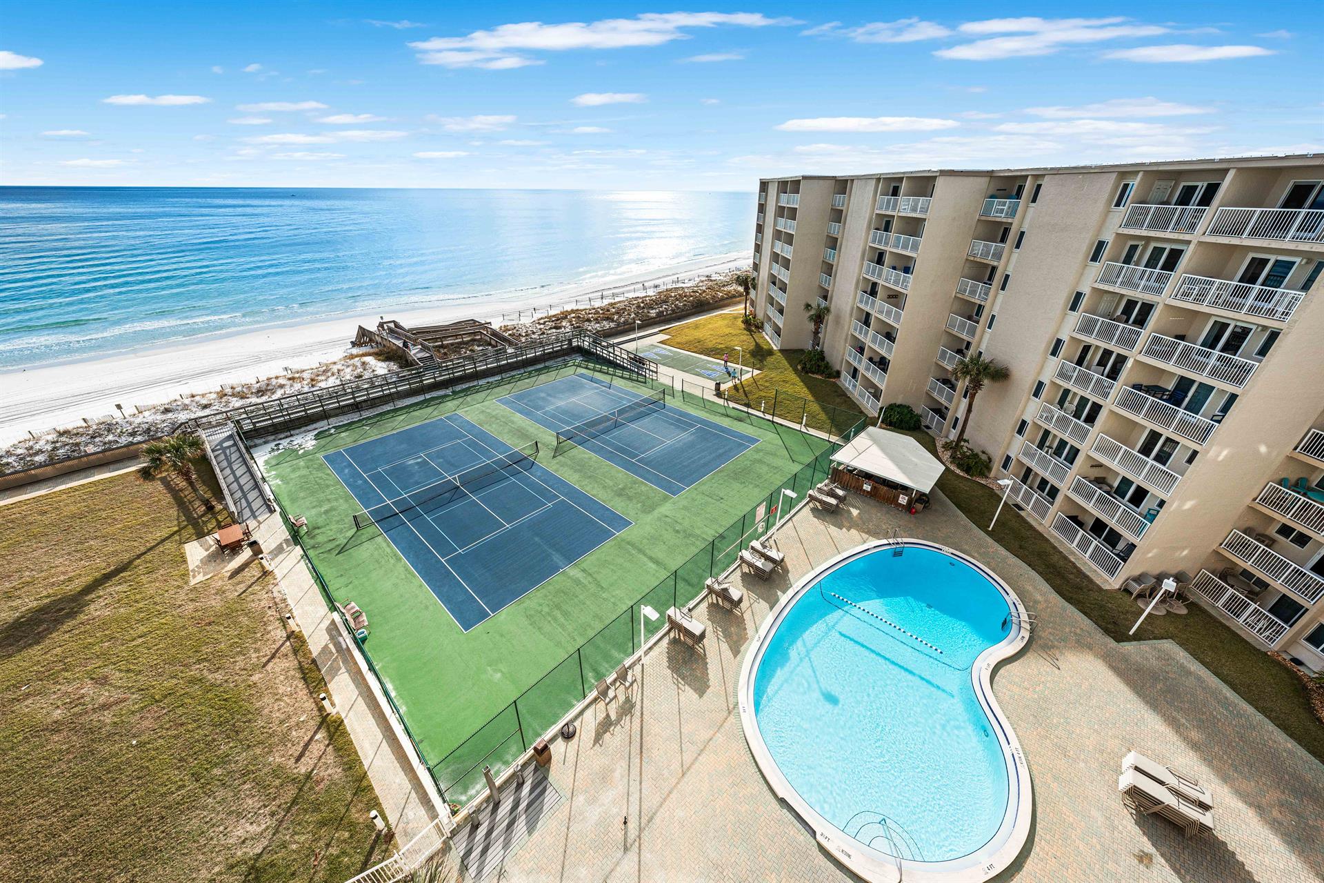 Complimentary Beach Service during Season