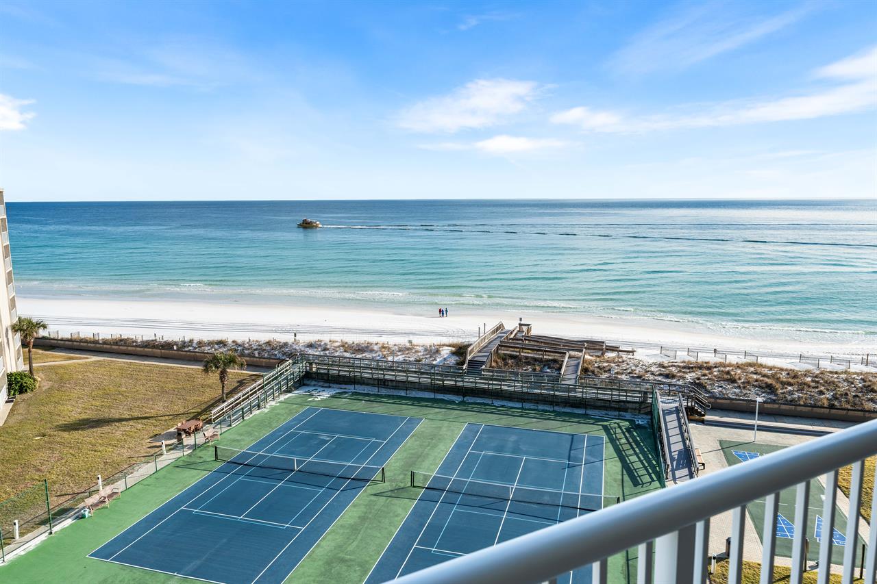 Complimentary Beach Service during Season