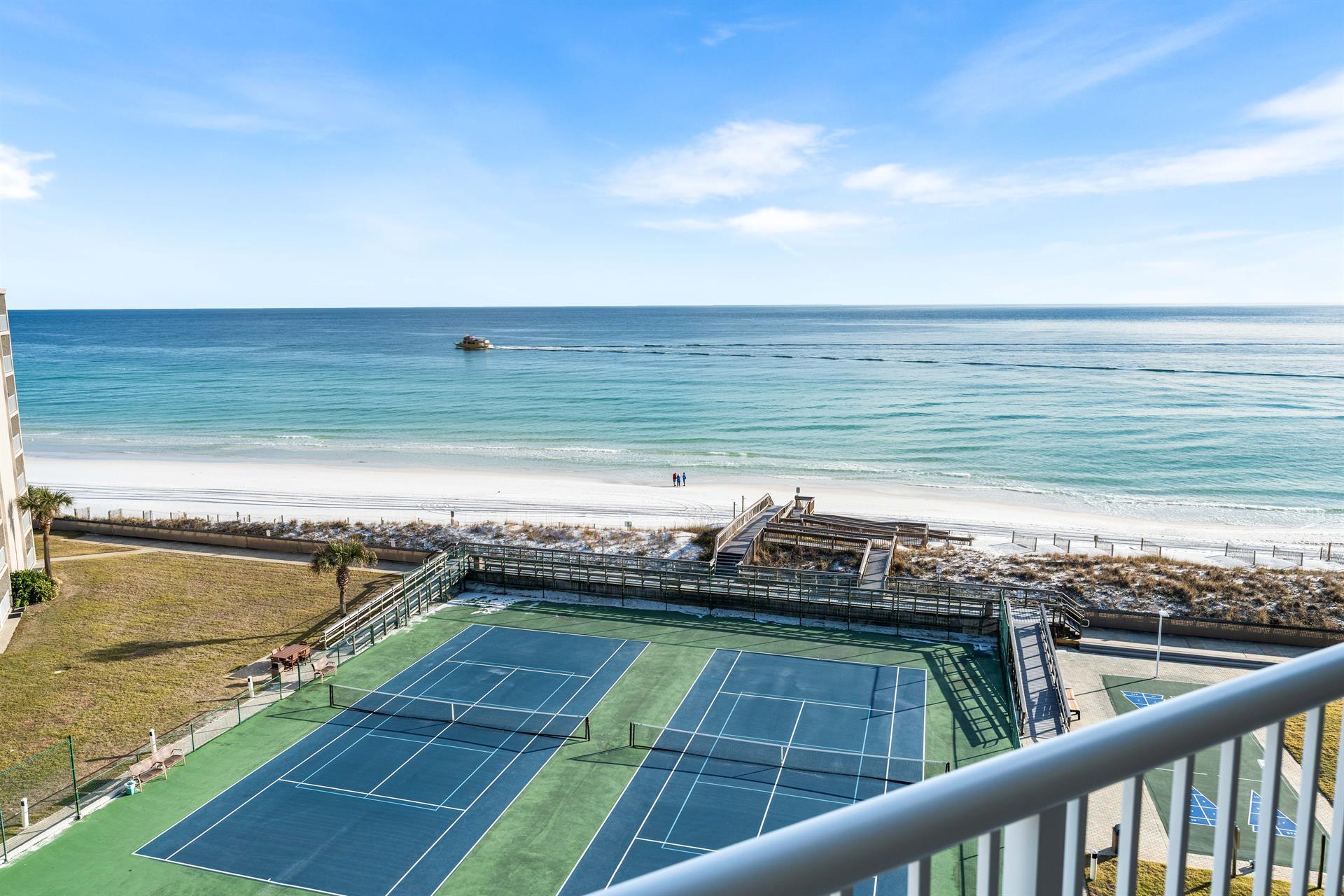 Complimentary Beach Service during Season