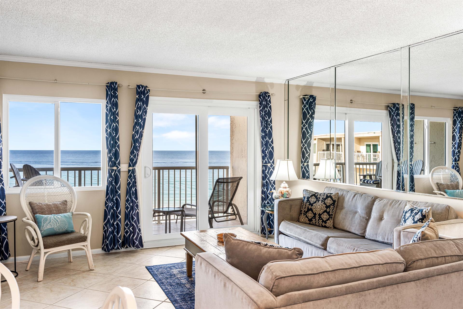 Unit 709 Living Area