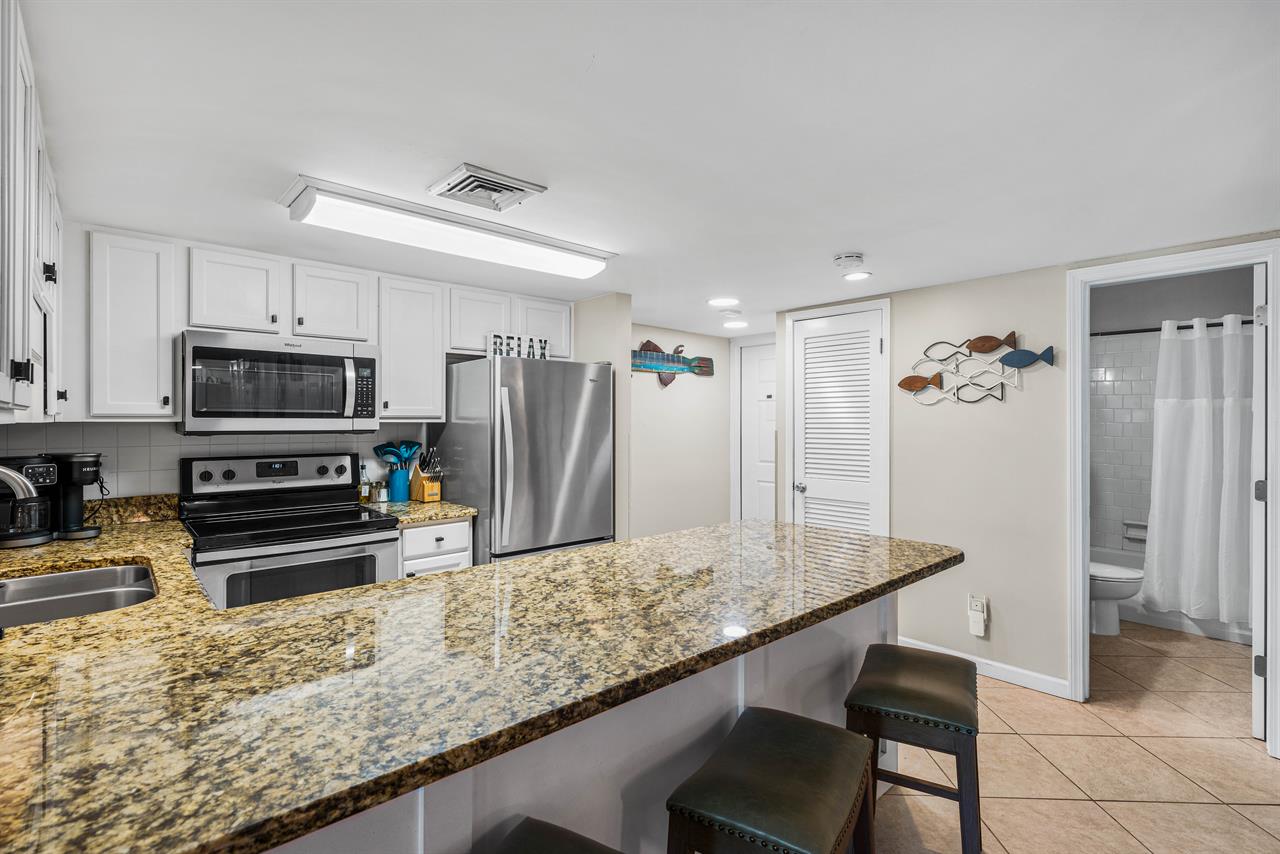 Kitchen  Breakfast Bar