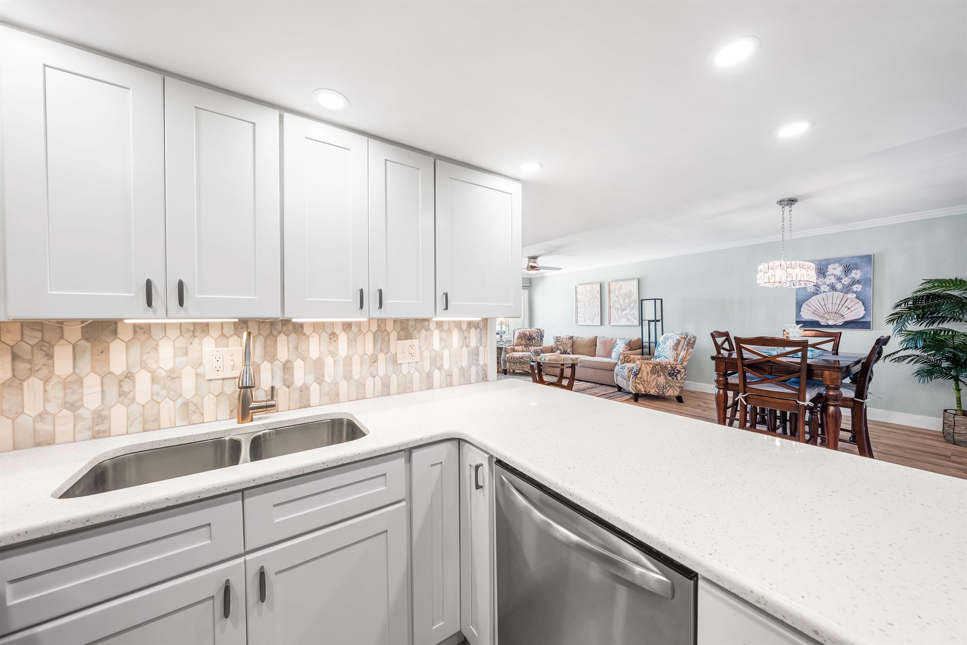 Open Counter Space In Kitchen