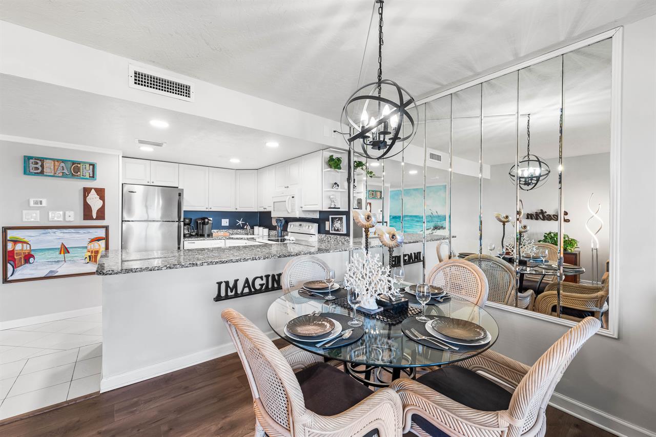 HSRC KitchenDining Area for Four