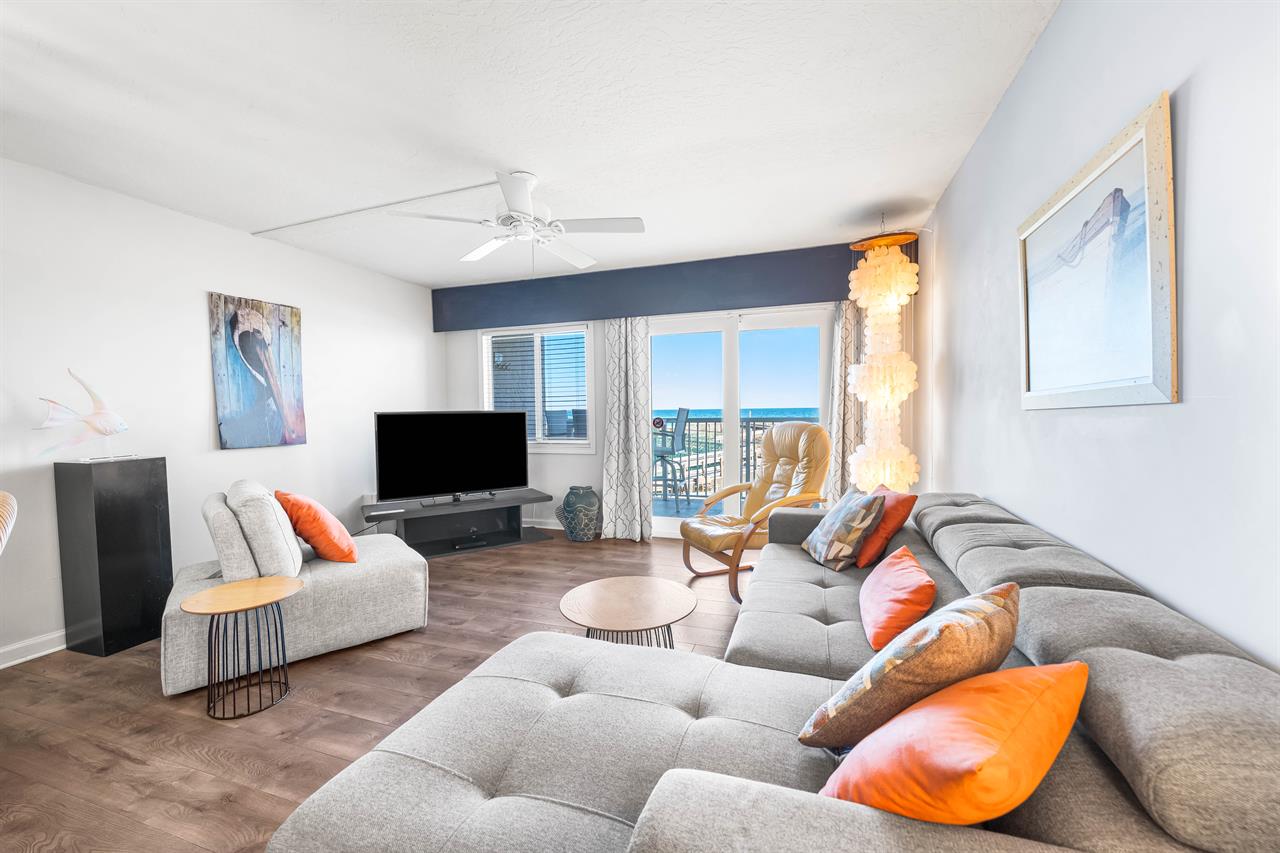 HSRC Living Room with 55 TV  Private Balcony Access
