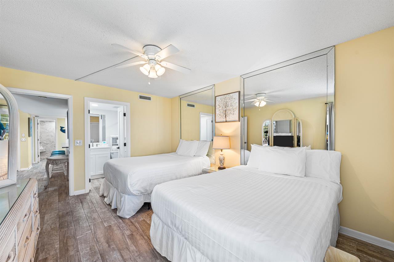HSRC Master Bedroom with Ensuite Bathroom