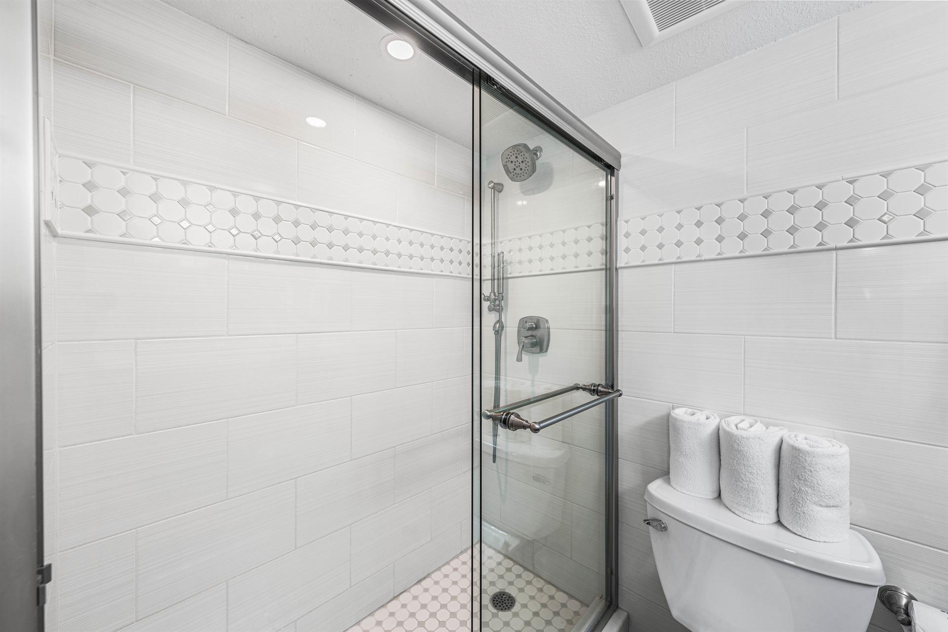 Master Bathroom with walkin shower