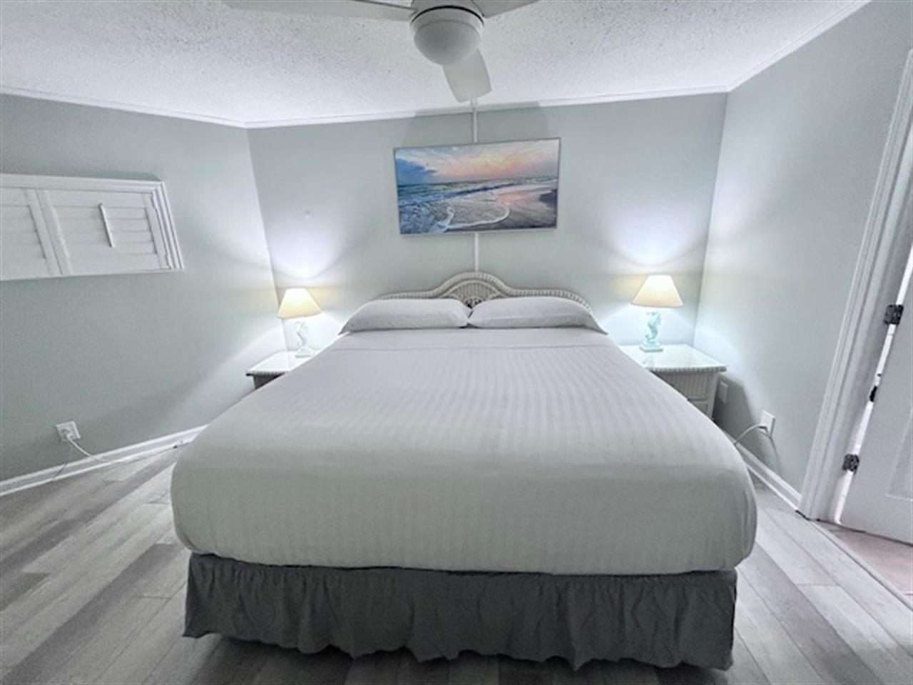 King Bed in Bedroom