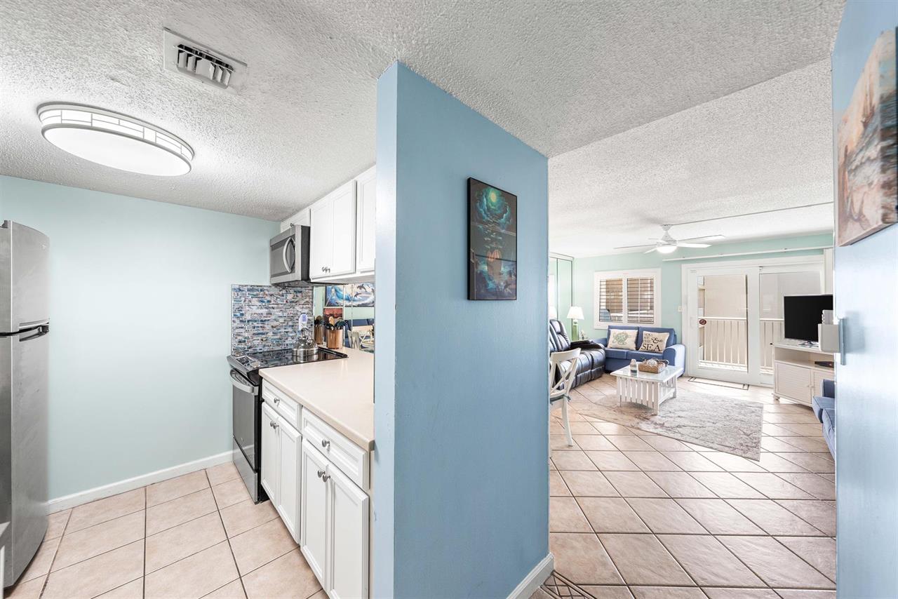KitchenDiningLiving Area
