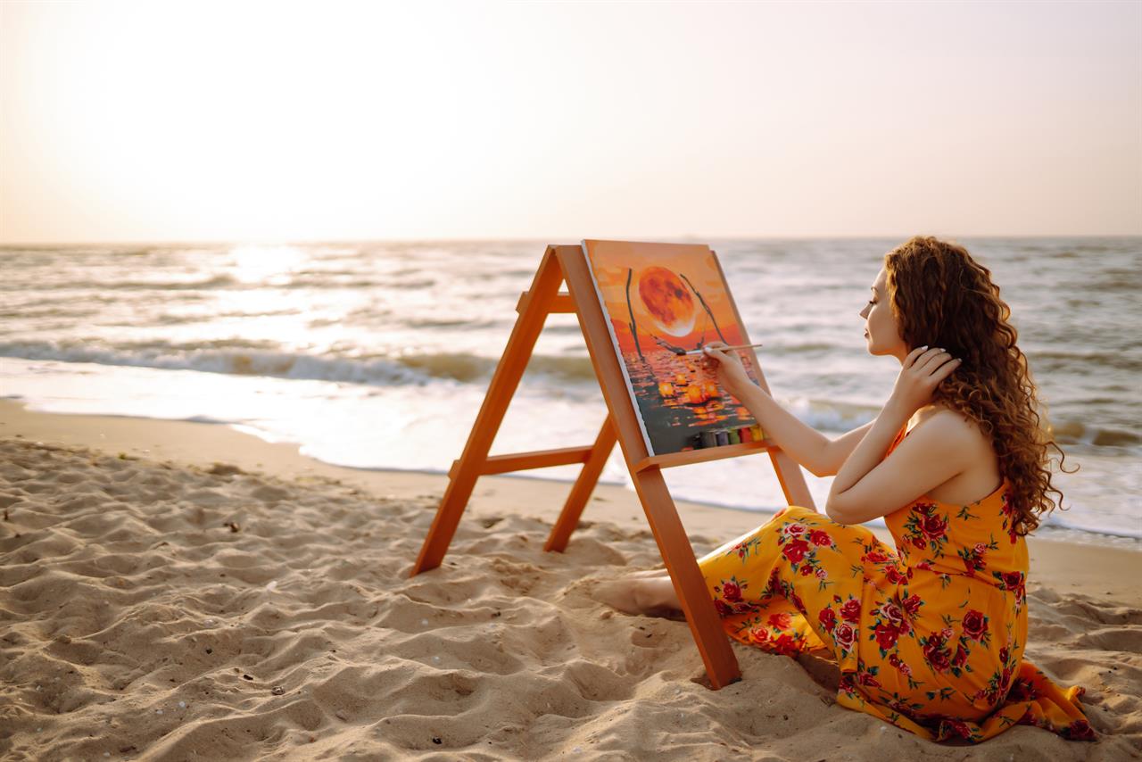 123983 Artist Painting On Beach 1 B