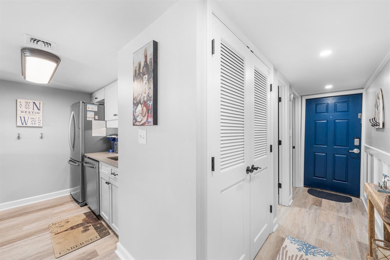 Entry to Kitchen