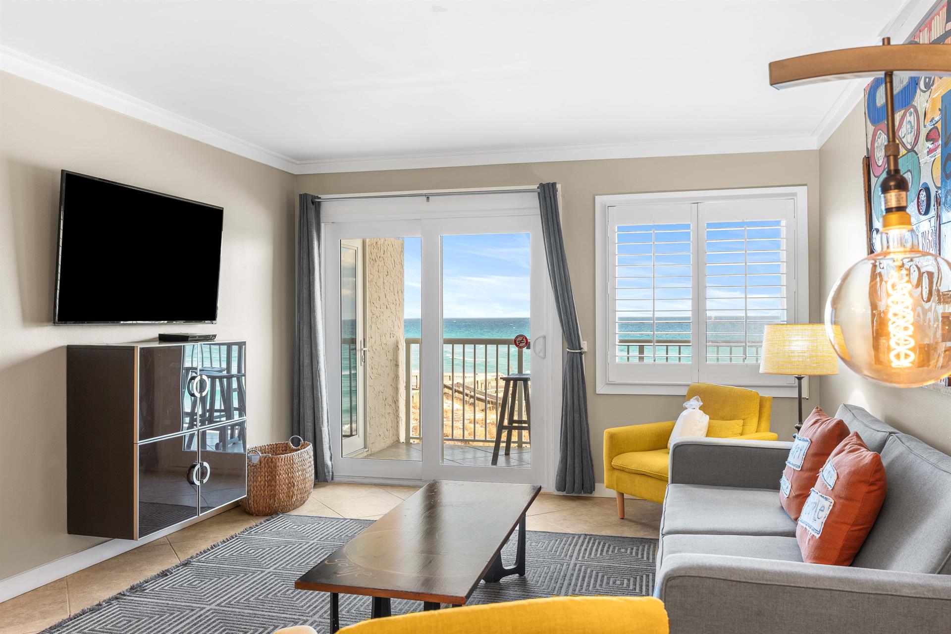 Living Area with Gulf Views