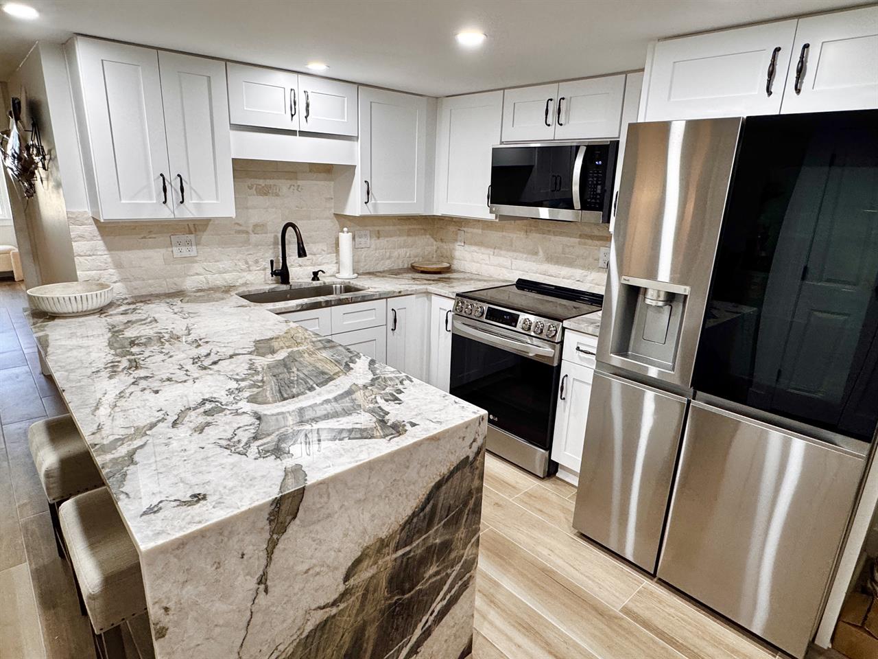 Fully Stocked Kitchen