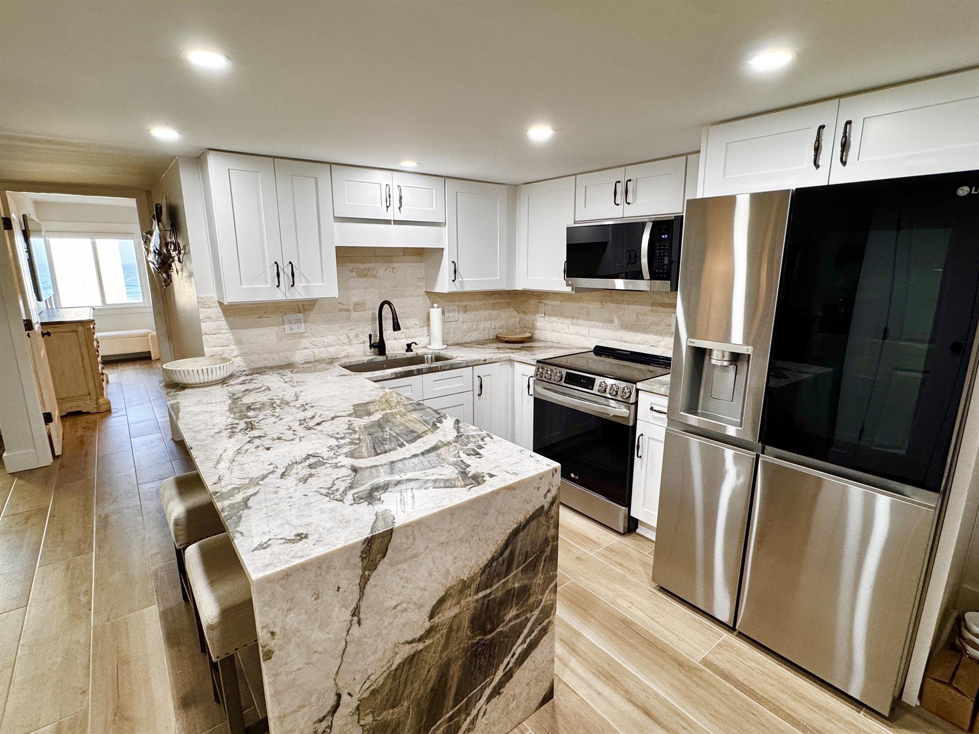 Fully Stocked Kitchen